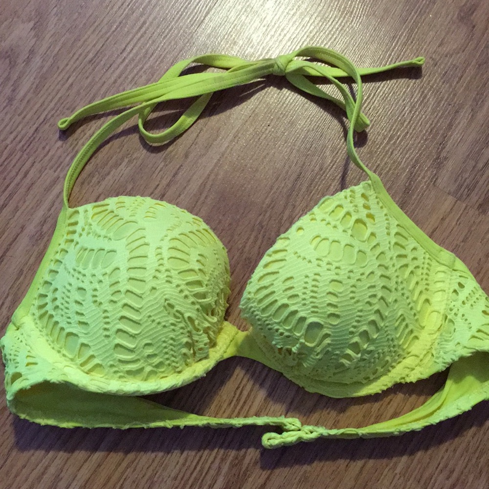 Bathing suit top